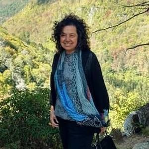 Meet your Posher, Becky